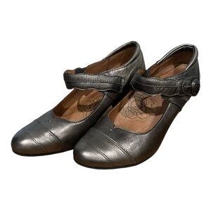 Taos Angel Silver pewter gray Mary Jane shoes size 8.5